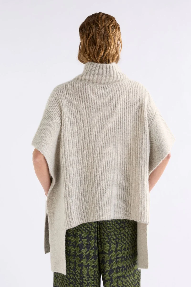 Aleph Poncho - Image 7