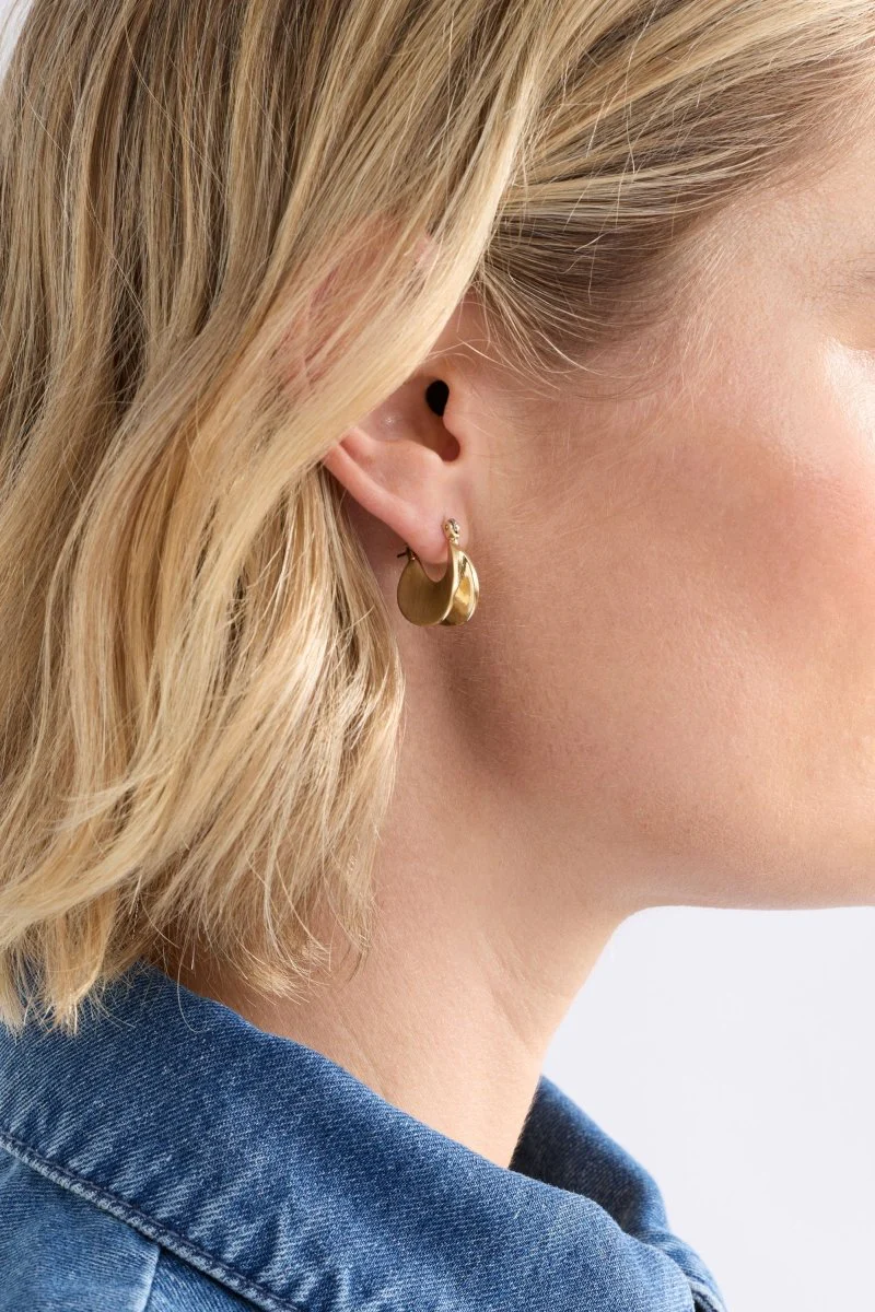 Apenn Small Hoop Earring - Image 6