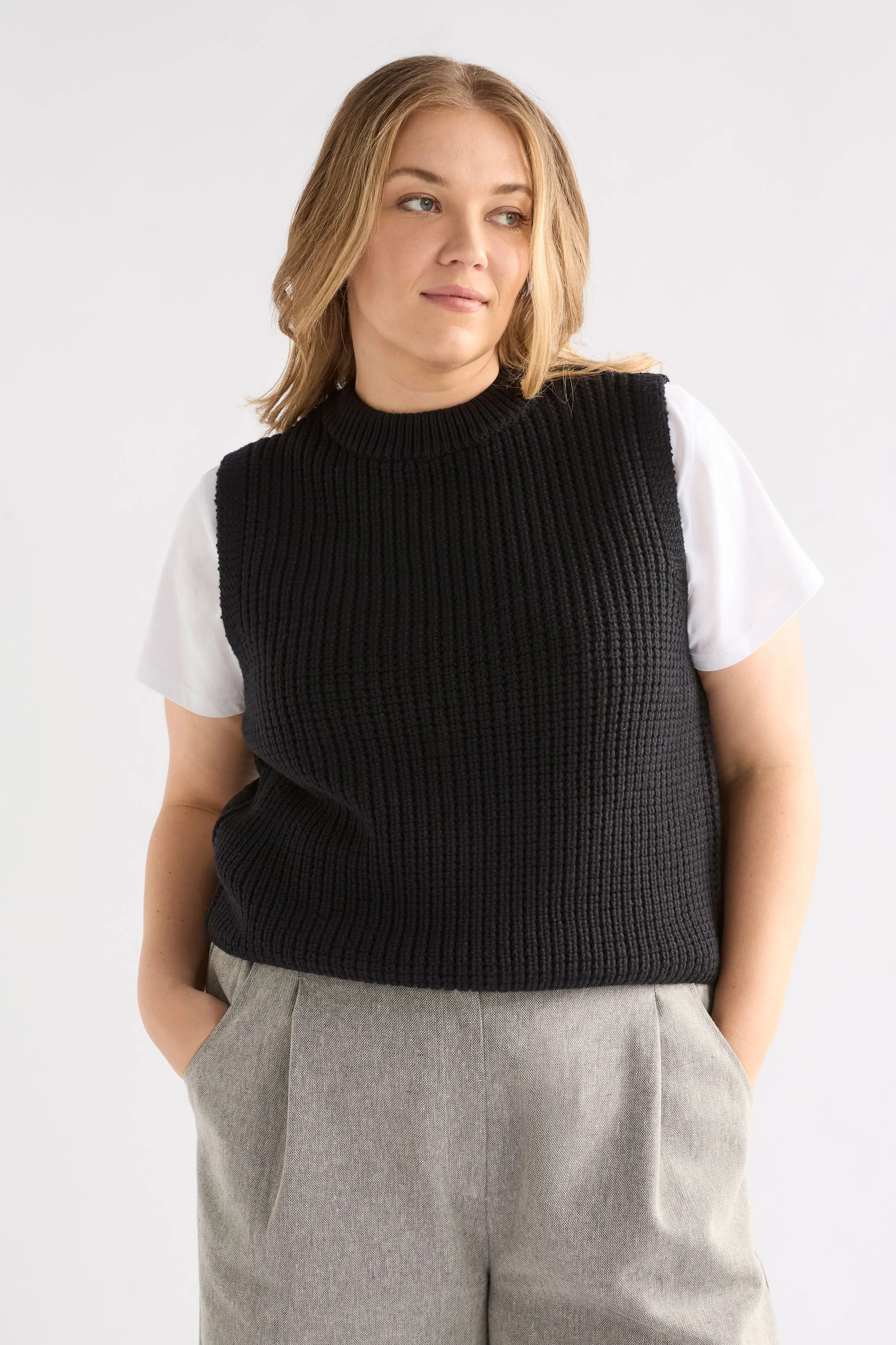 Arp Vest - Image 3