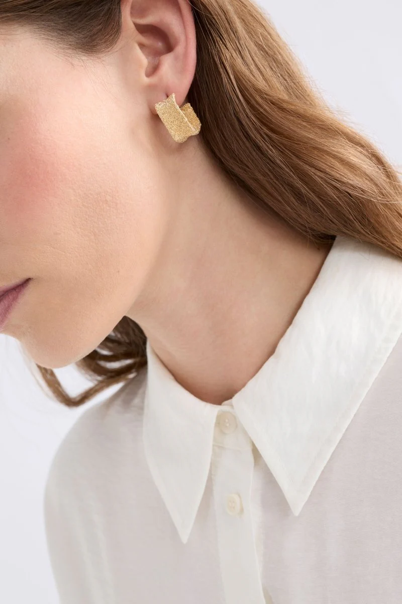 Detta Hoop Earring - Image 3