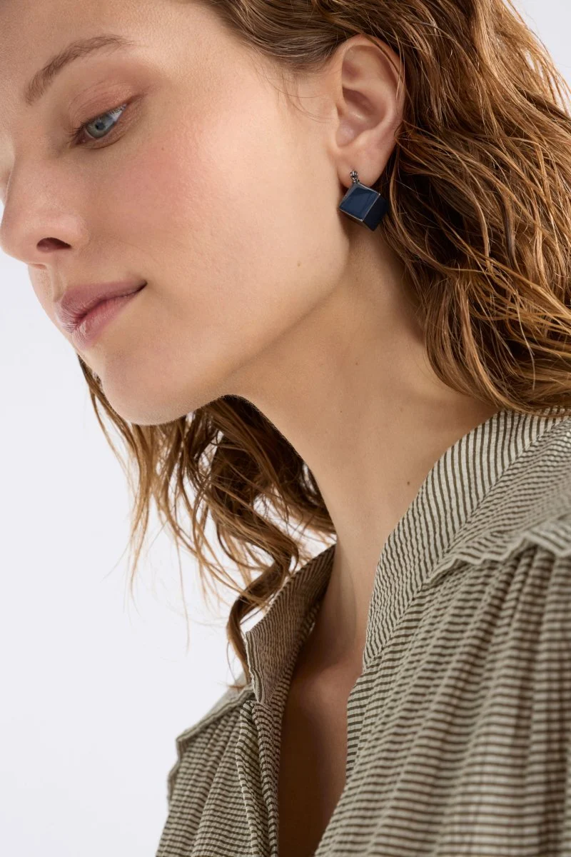Elta Mini Hoop Earring - Image 4