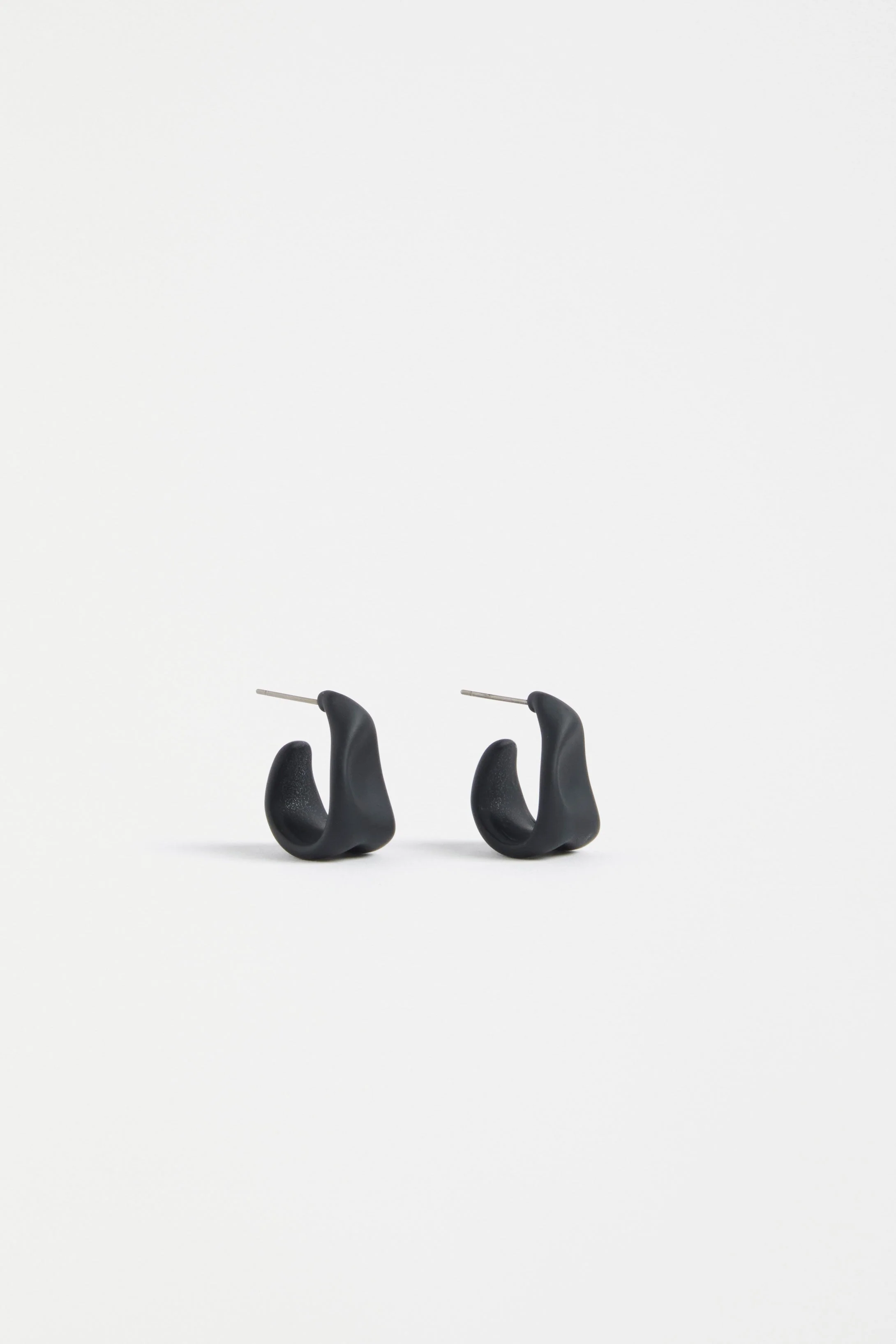 Feven Small Hoop Earring - Image 7