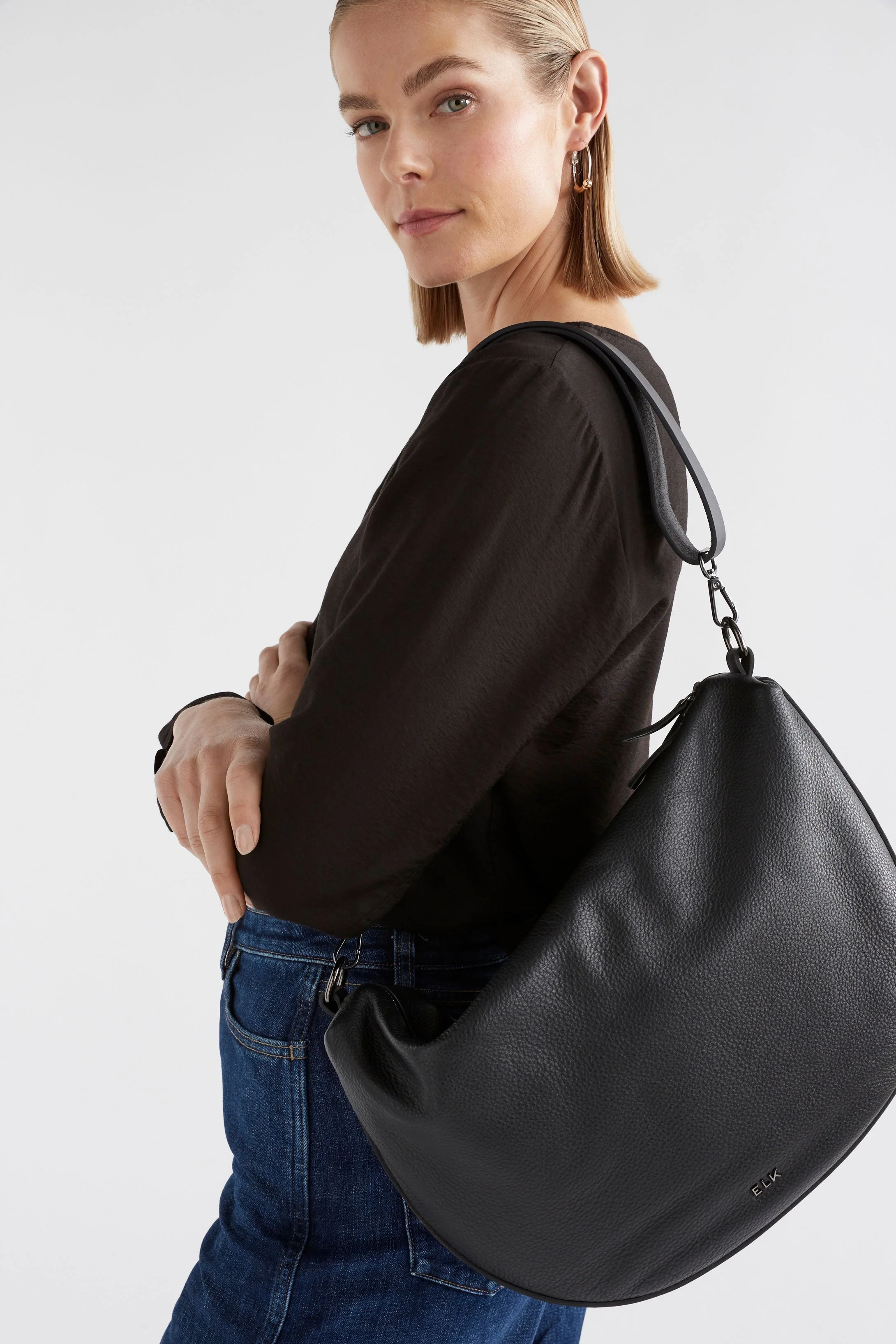 Ilin Crossbody Bag - Image 3