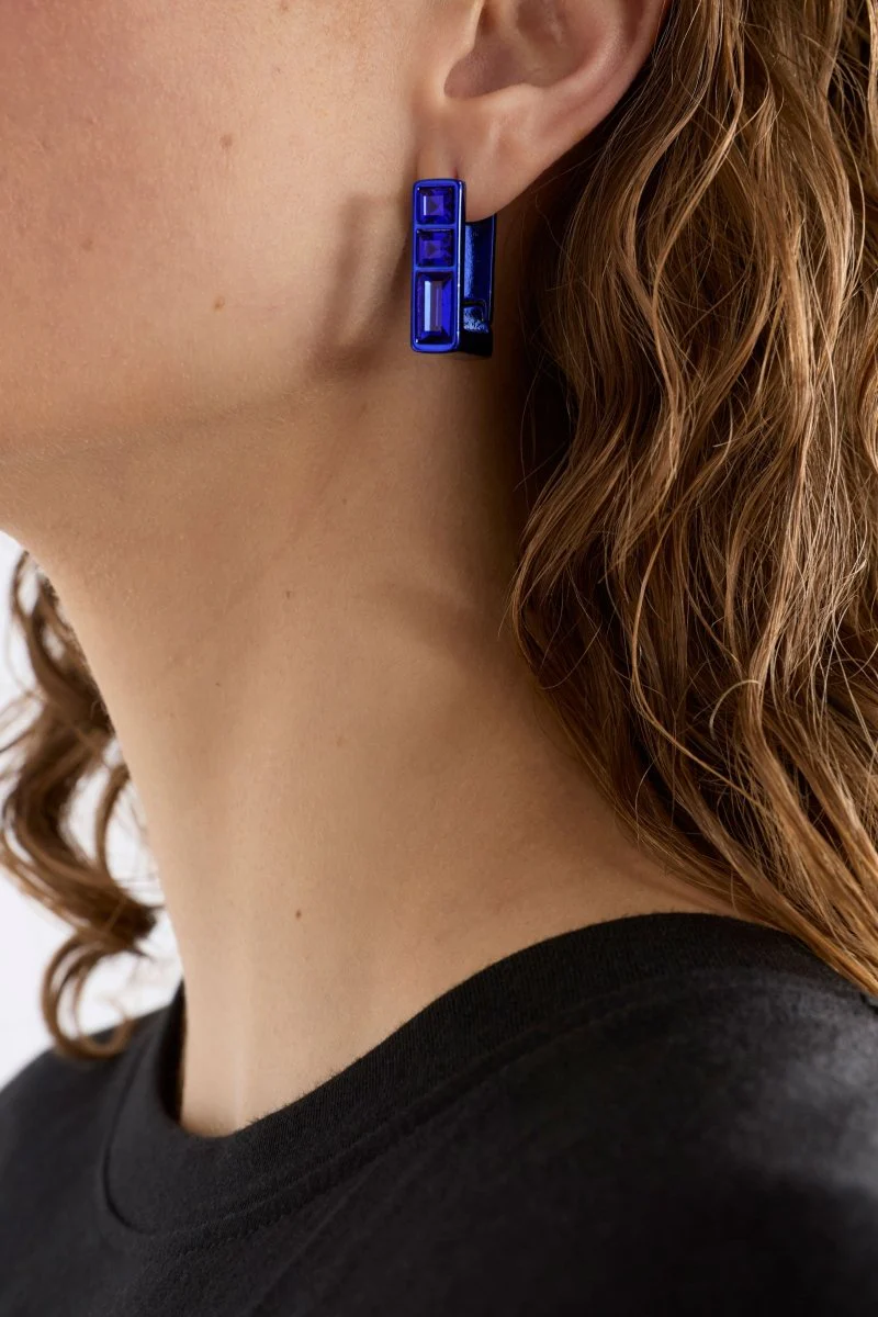 Jilsa Small Hoop Earring - Image 3