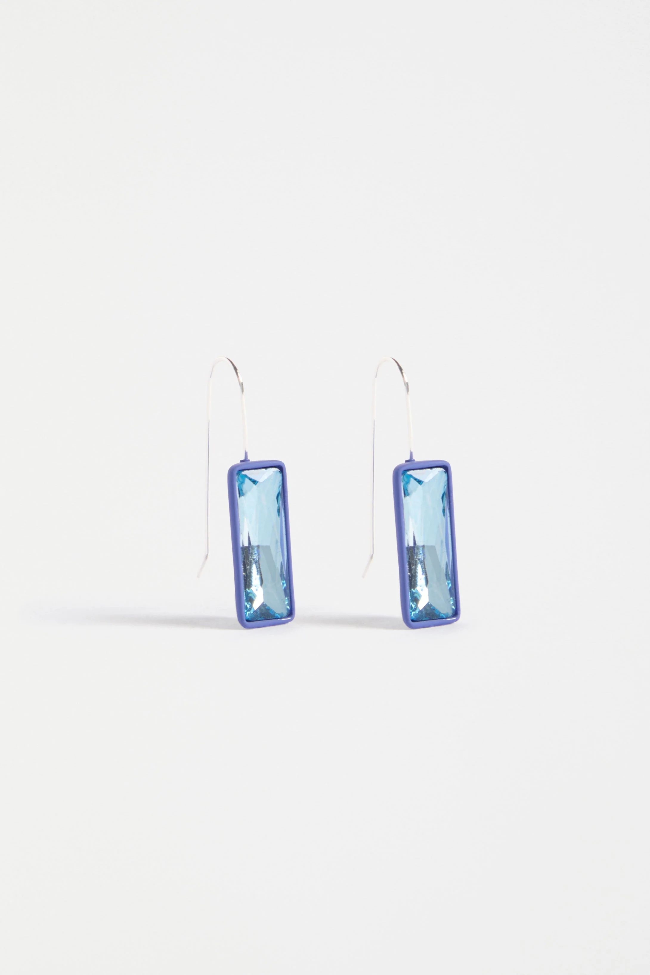 Jule Small Hook Earring - Image 2
