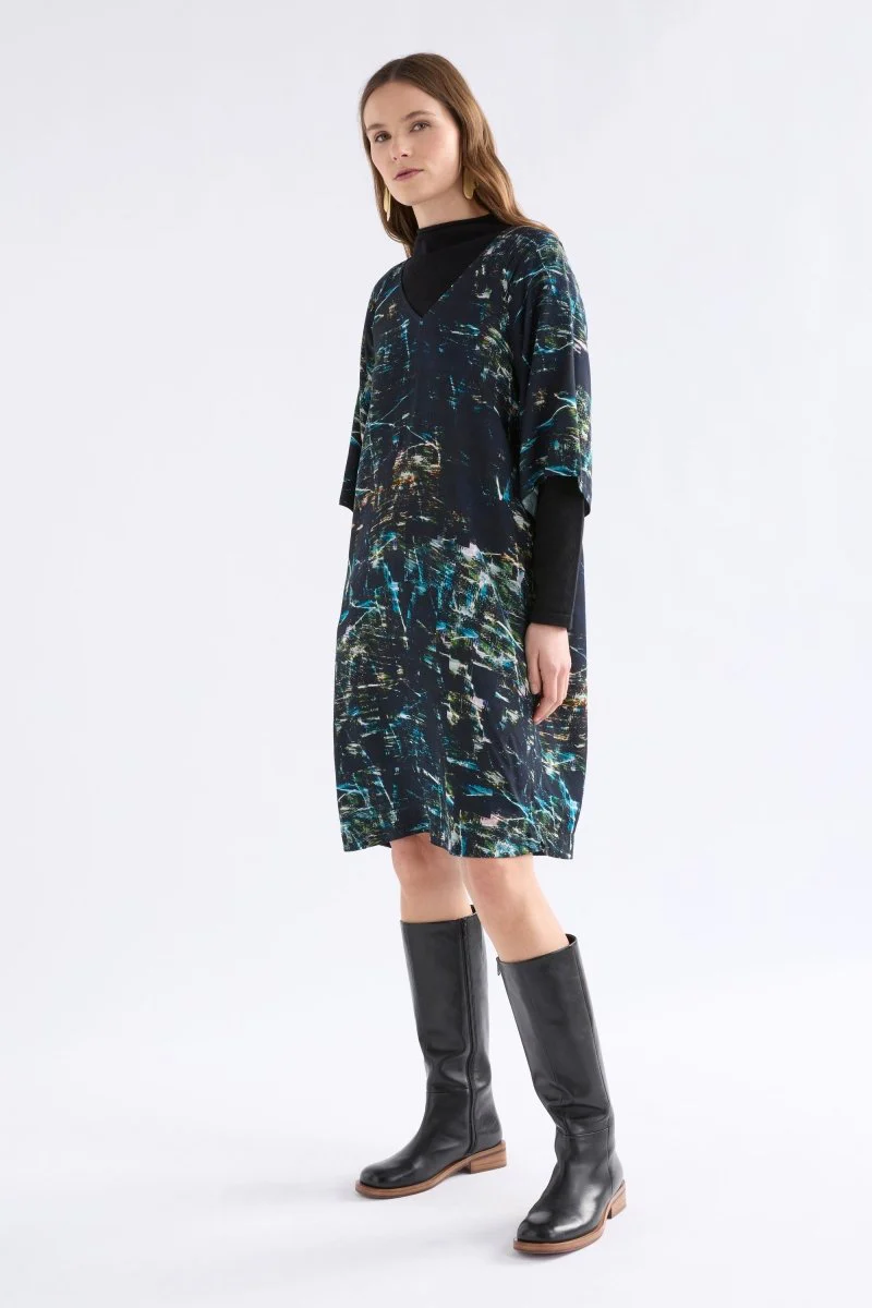 Kallio V-Neck Dress