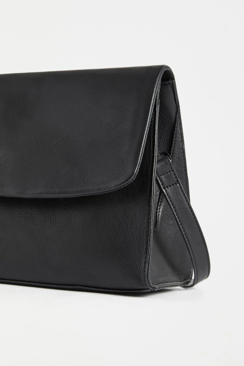 Kaska Crossbody Bag - Image 12