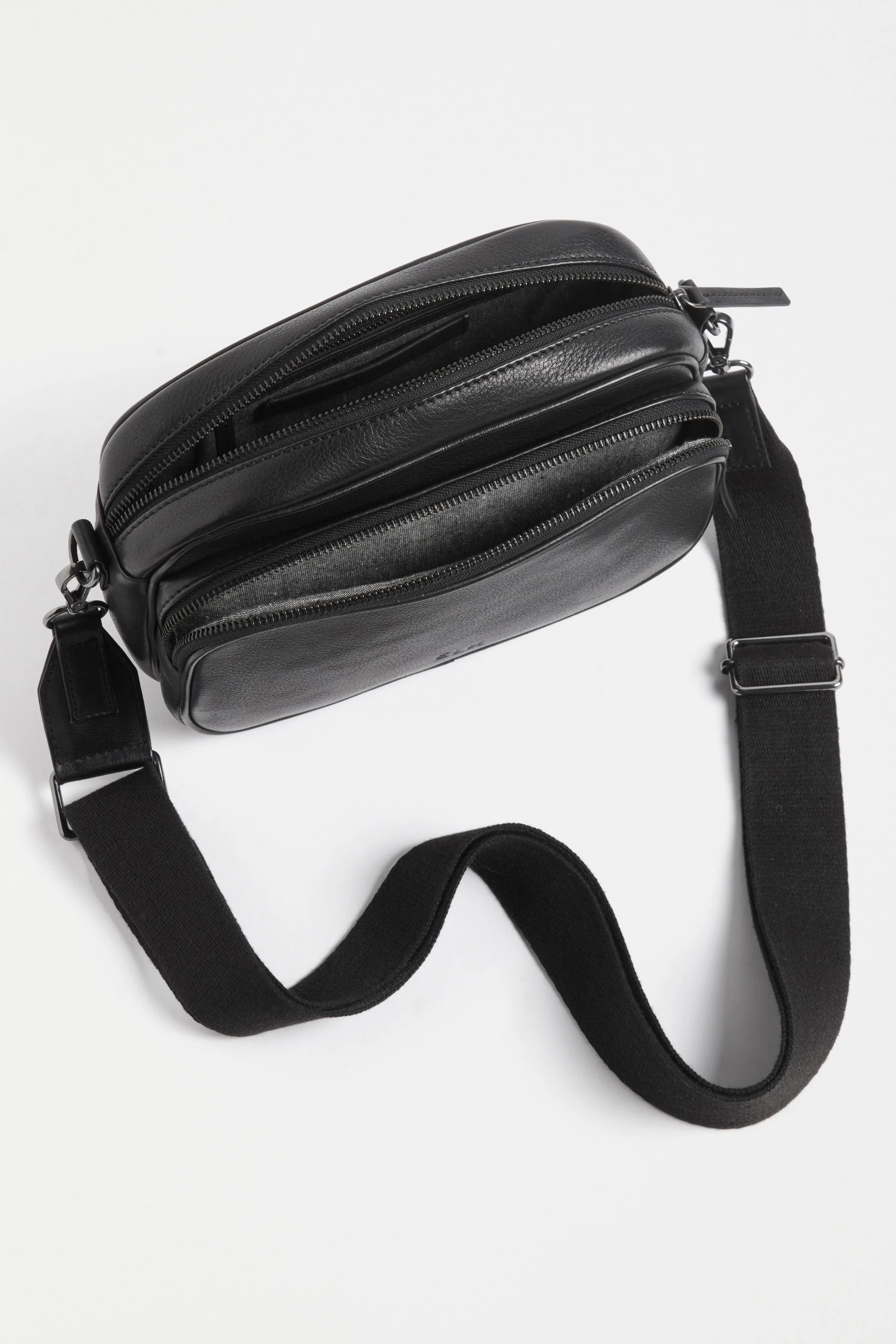 Kassel Leather Crossbody Bag - Image 23