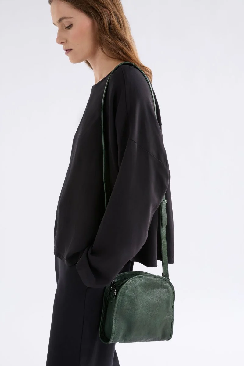 Kurva Crossbody Bag - Image 4