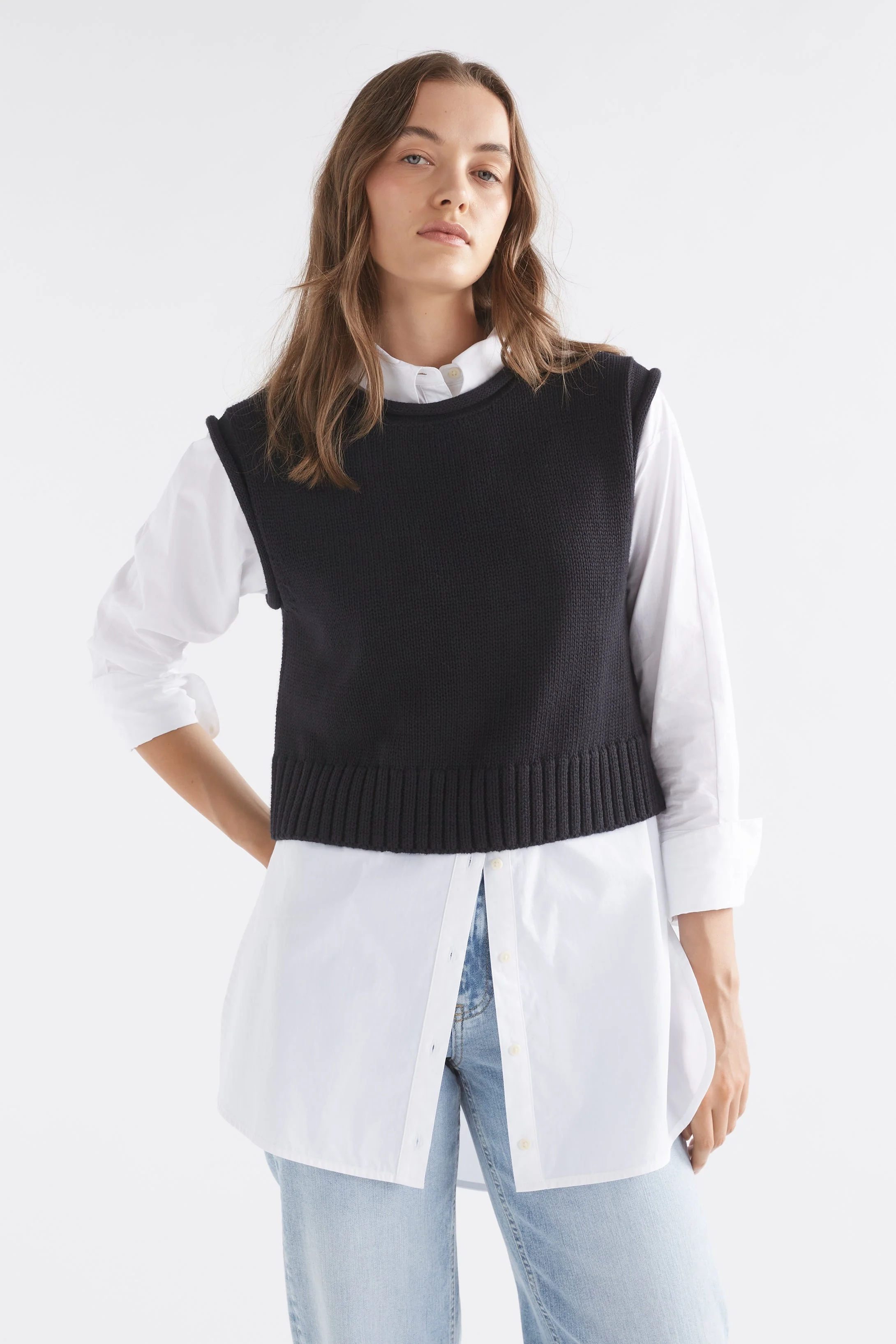 Lunel Knit Vest - Image 15