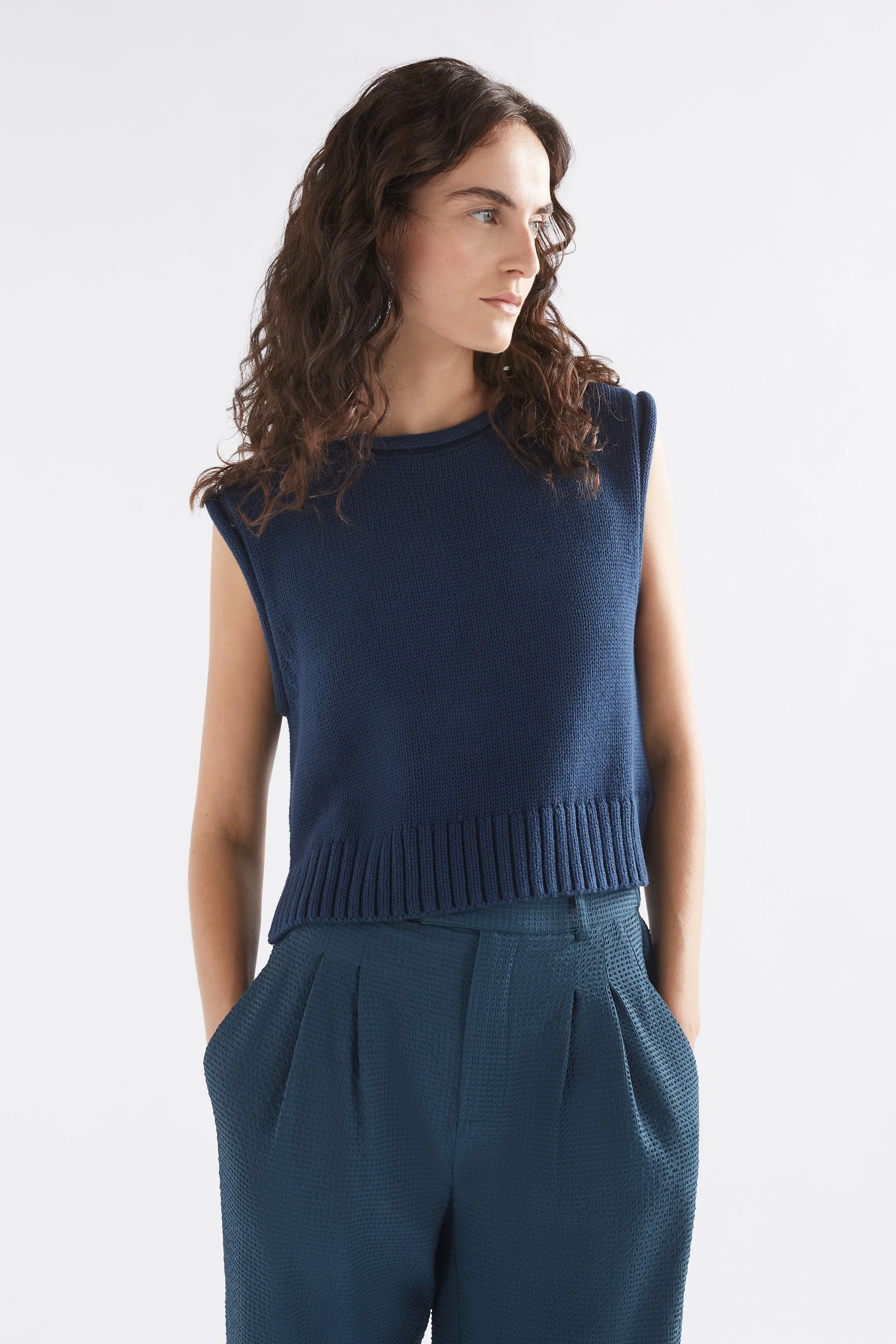 Lunel Knit Vest - Image 17
