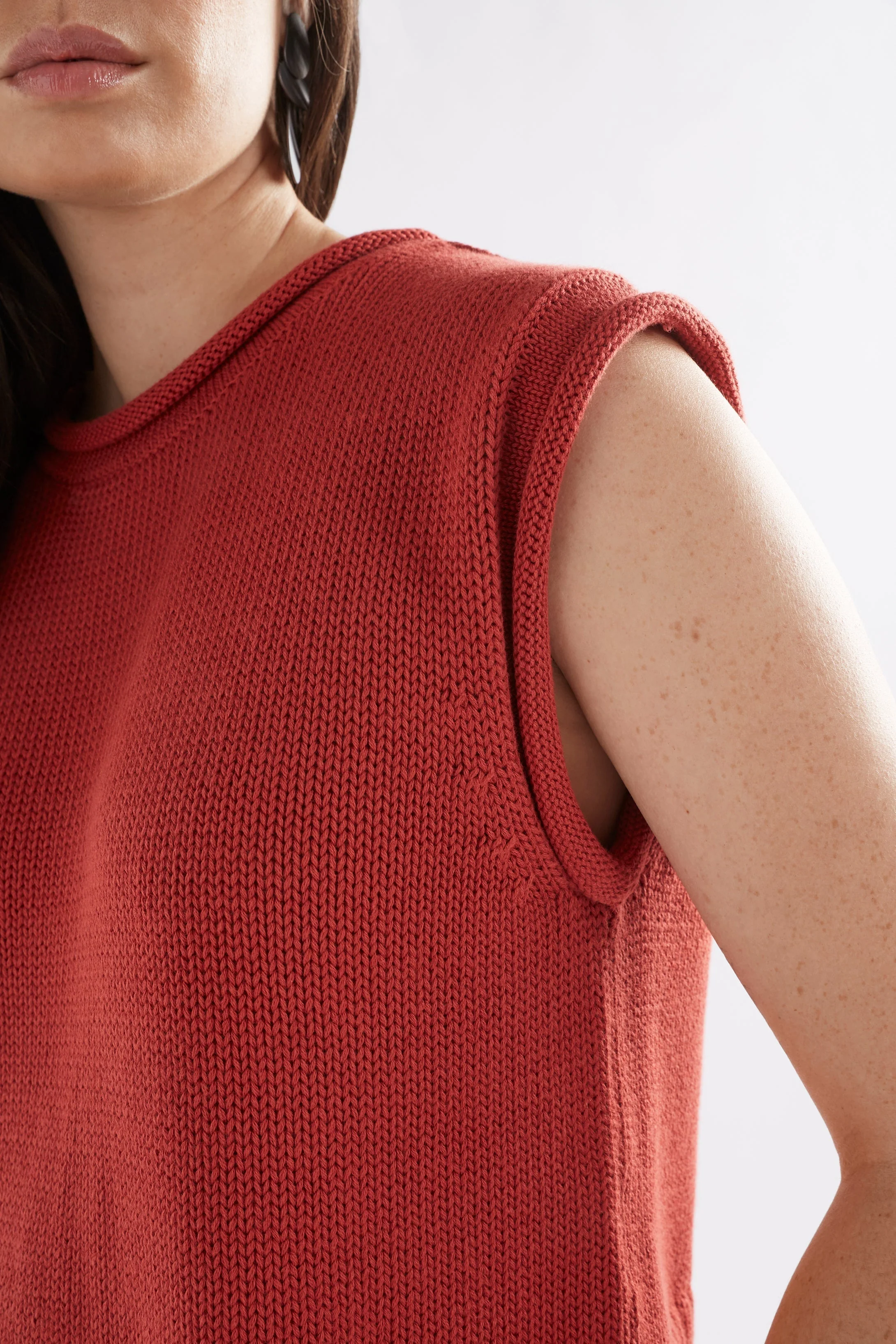 Lunel Knit Vest - Image 27