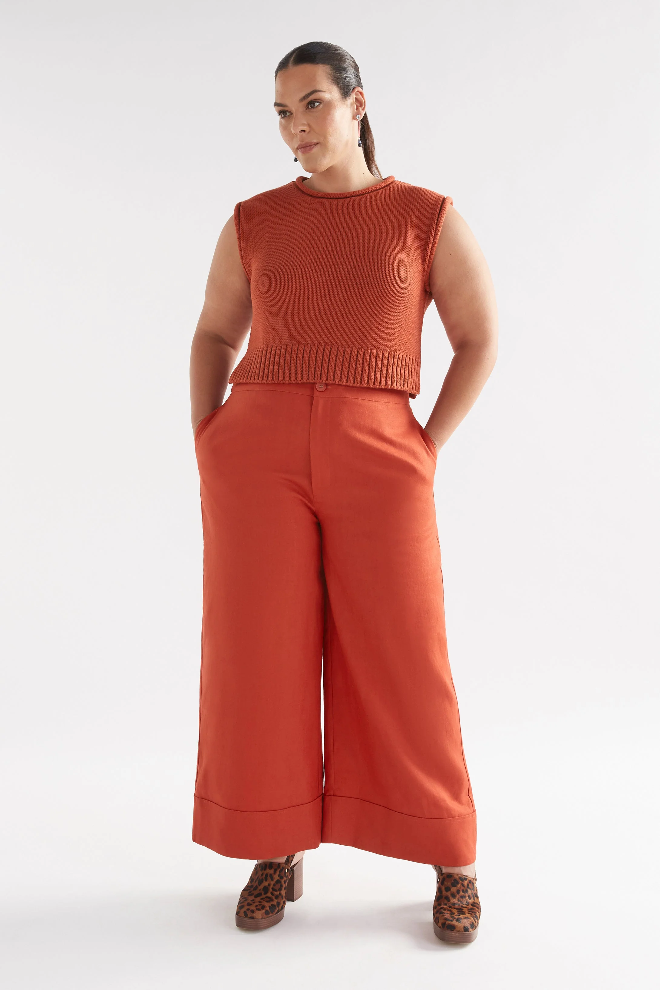 Lunel Knit Vest - Image 31