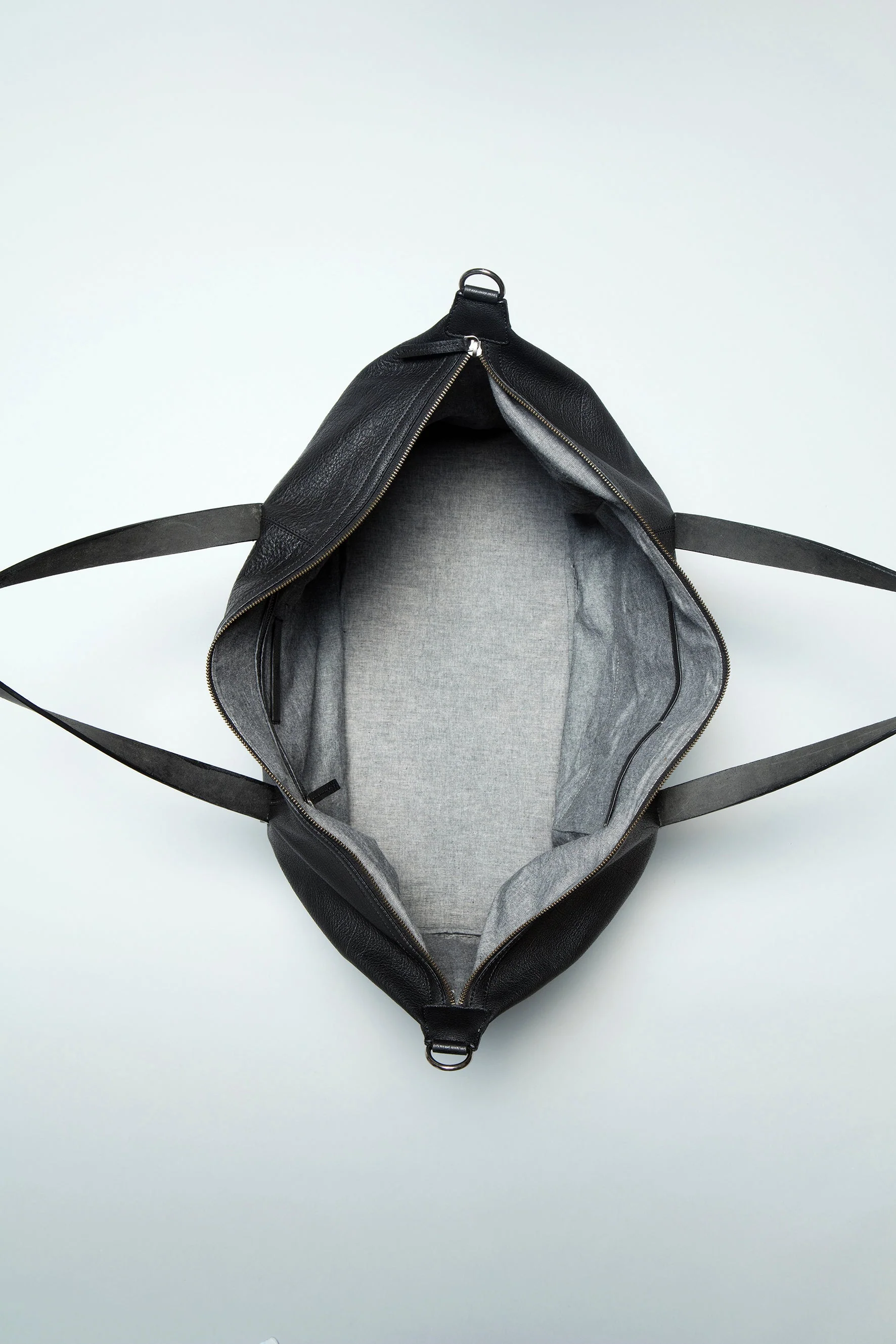 Mand Overnight Bag - Image 12
