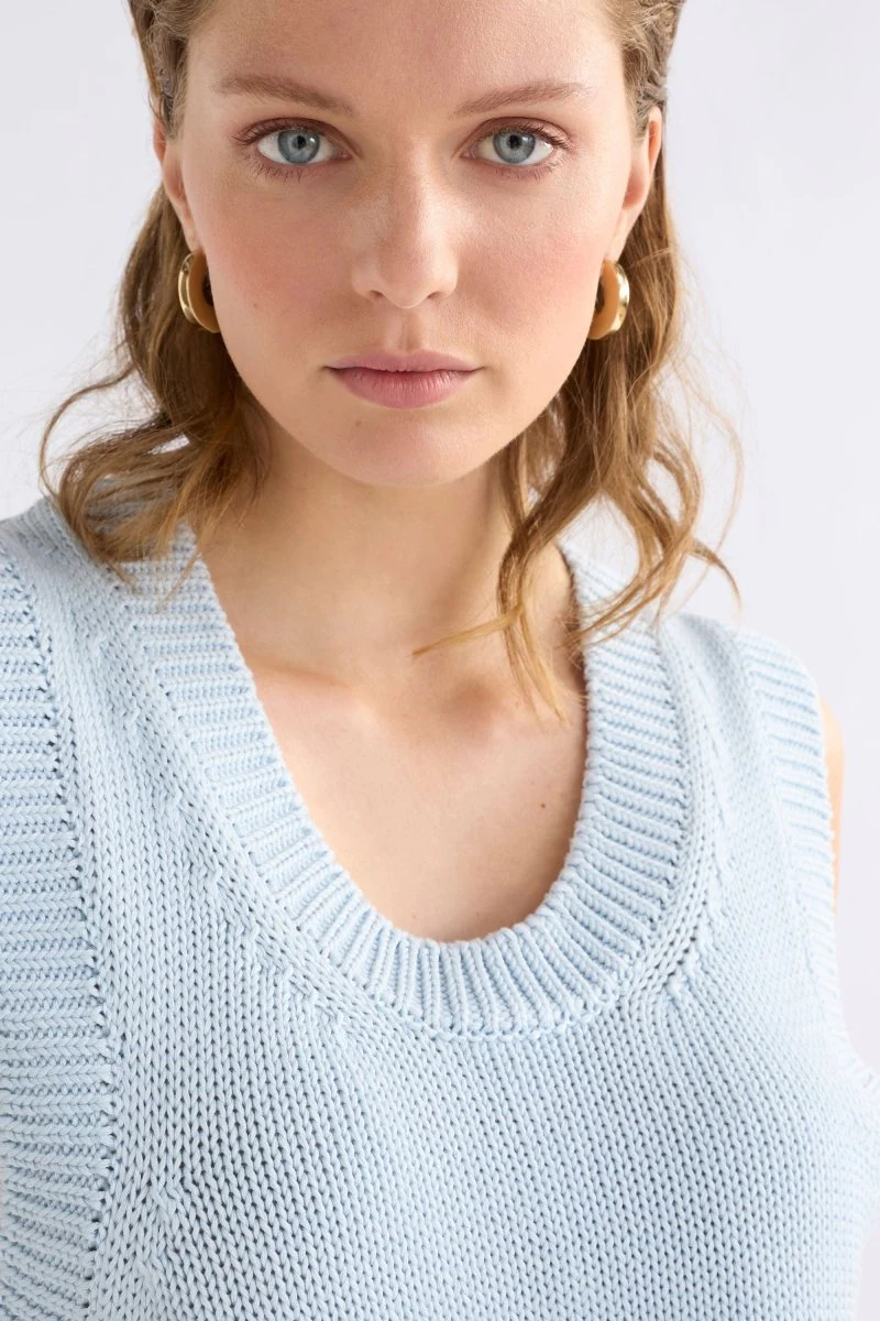 Mikkel Vest Pearl Blue - Image 4