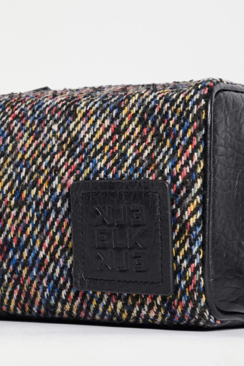 Nelas Small Crossbody Bag - Image 6