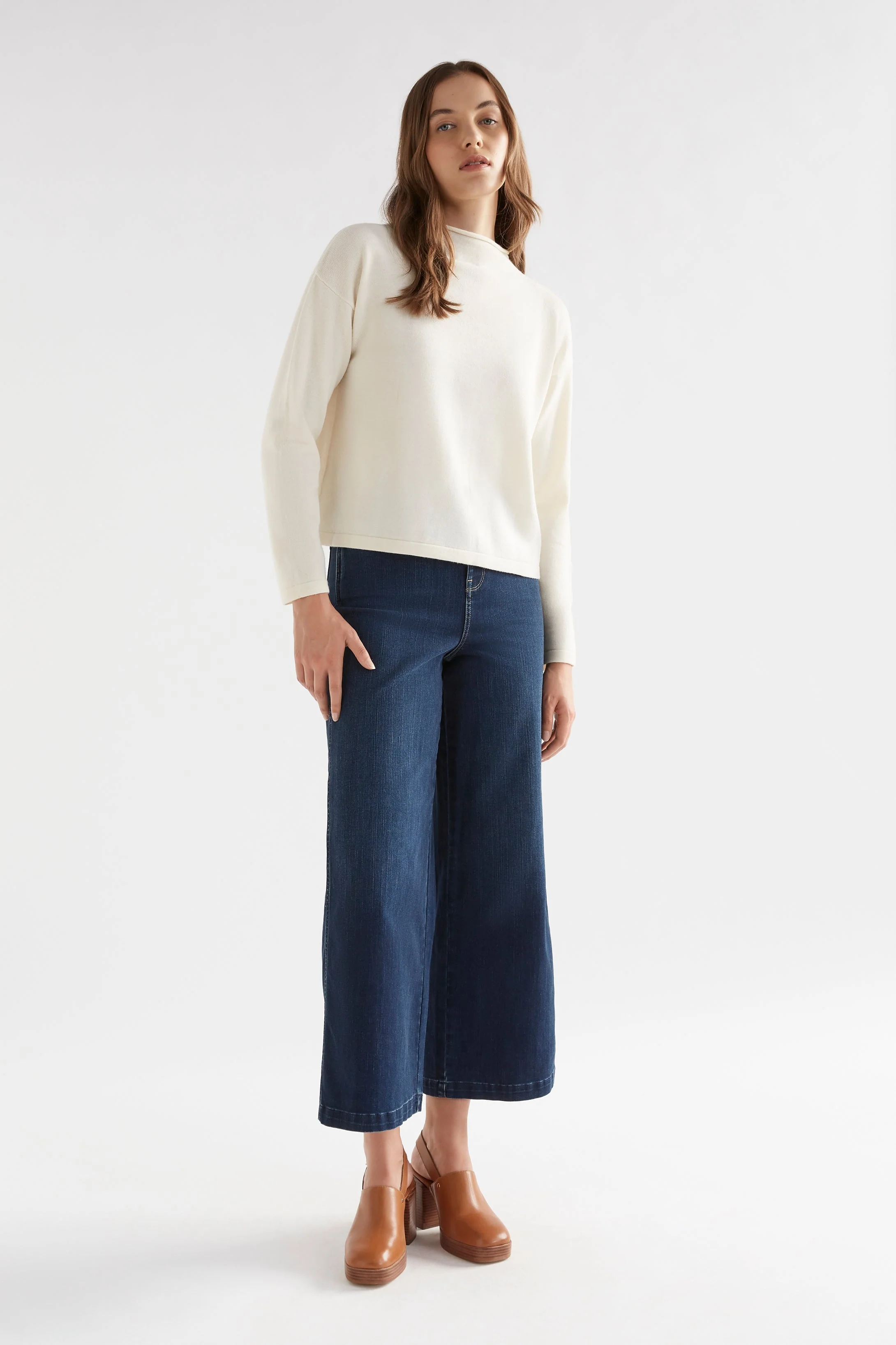 Pirata Merino Sweater - Image 11