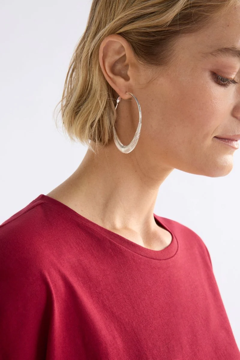Solf Metallic Hoop Earring - Image 4