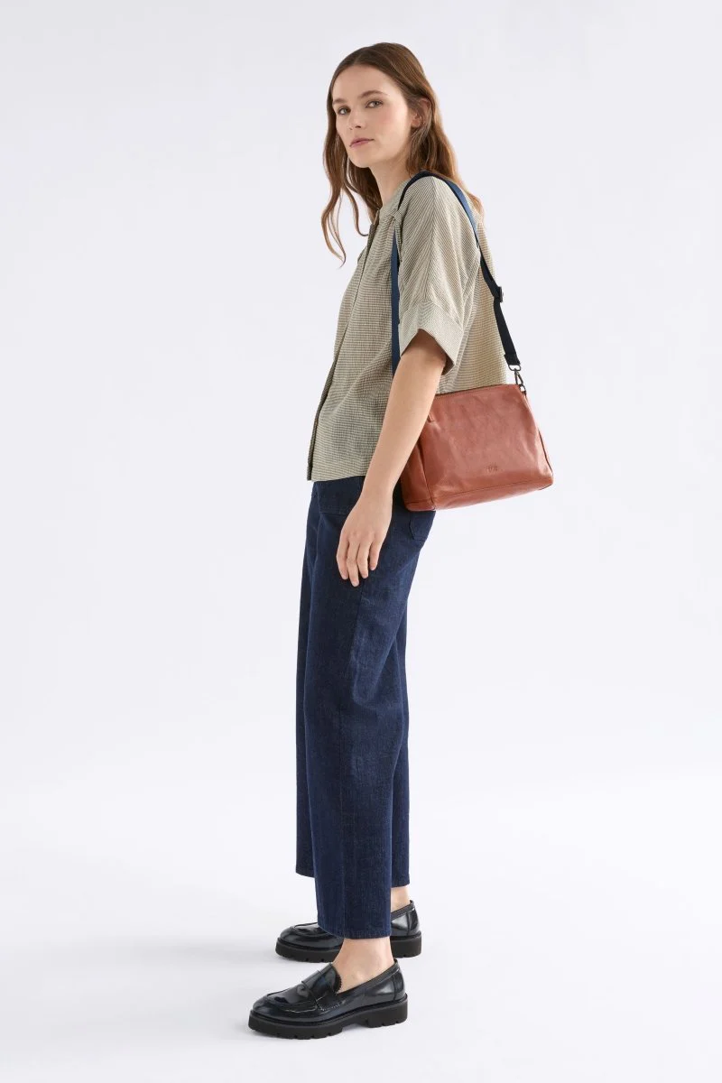 Veni Crossbody Bag - Image 6