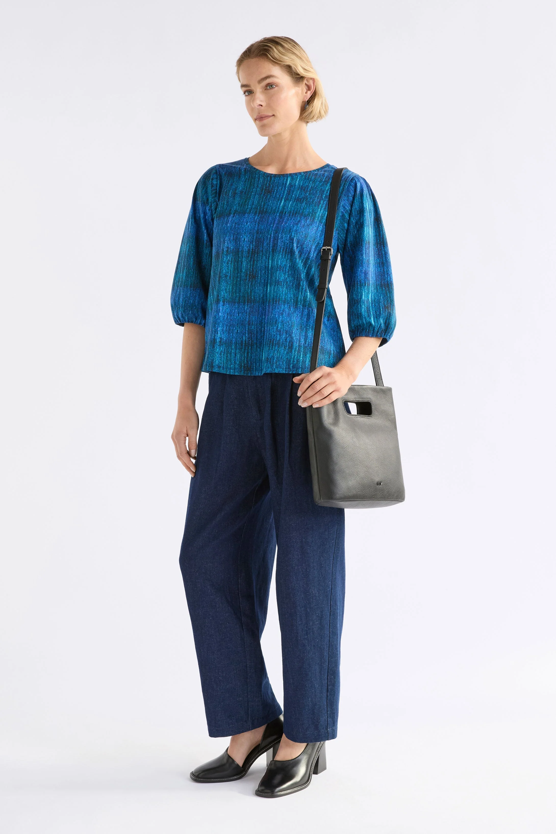 Vio Tote Bag - Image 7
