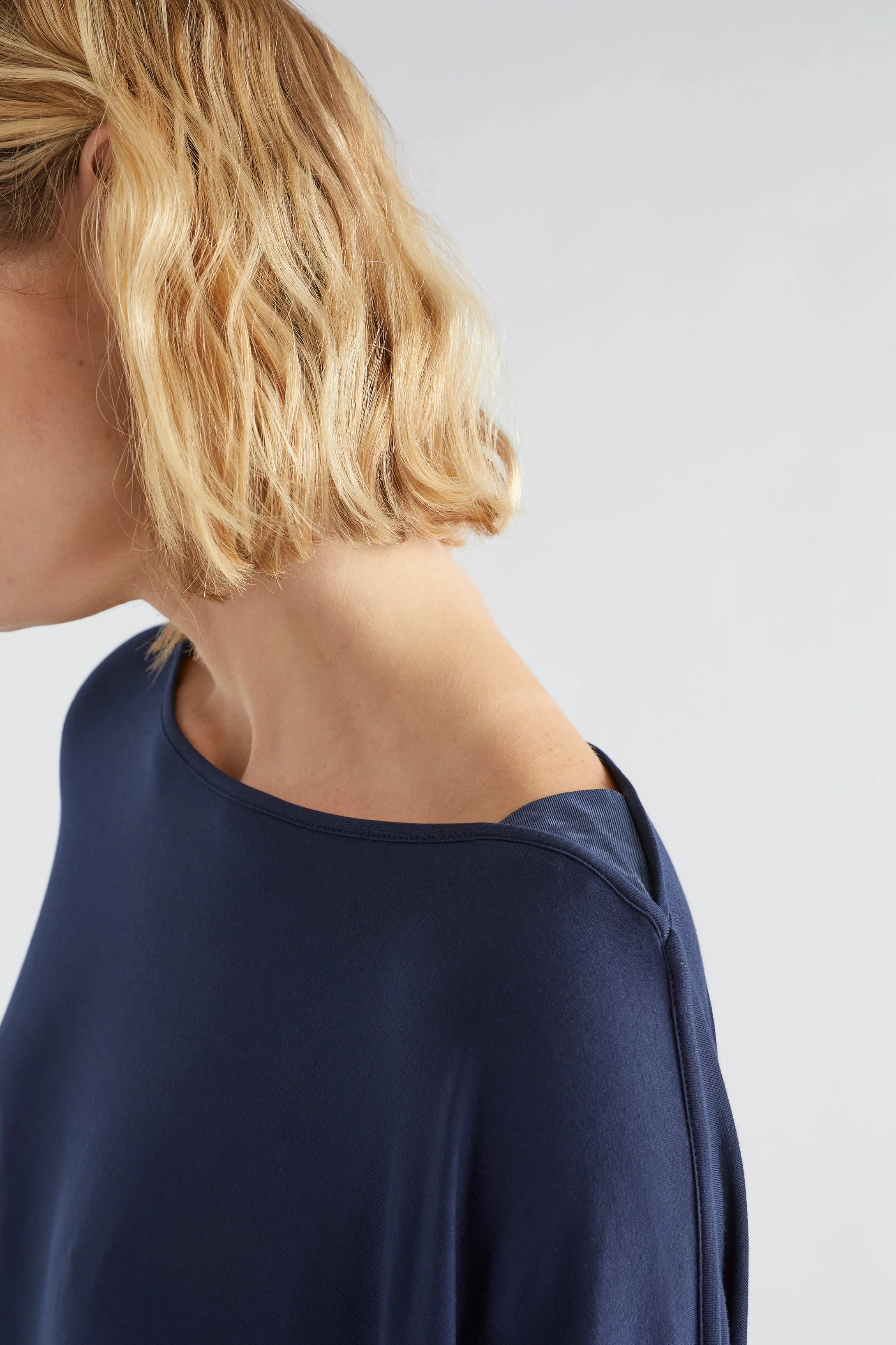 Wide Stretch Jardin Dress - Image 8