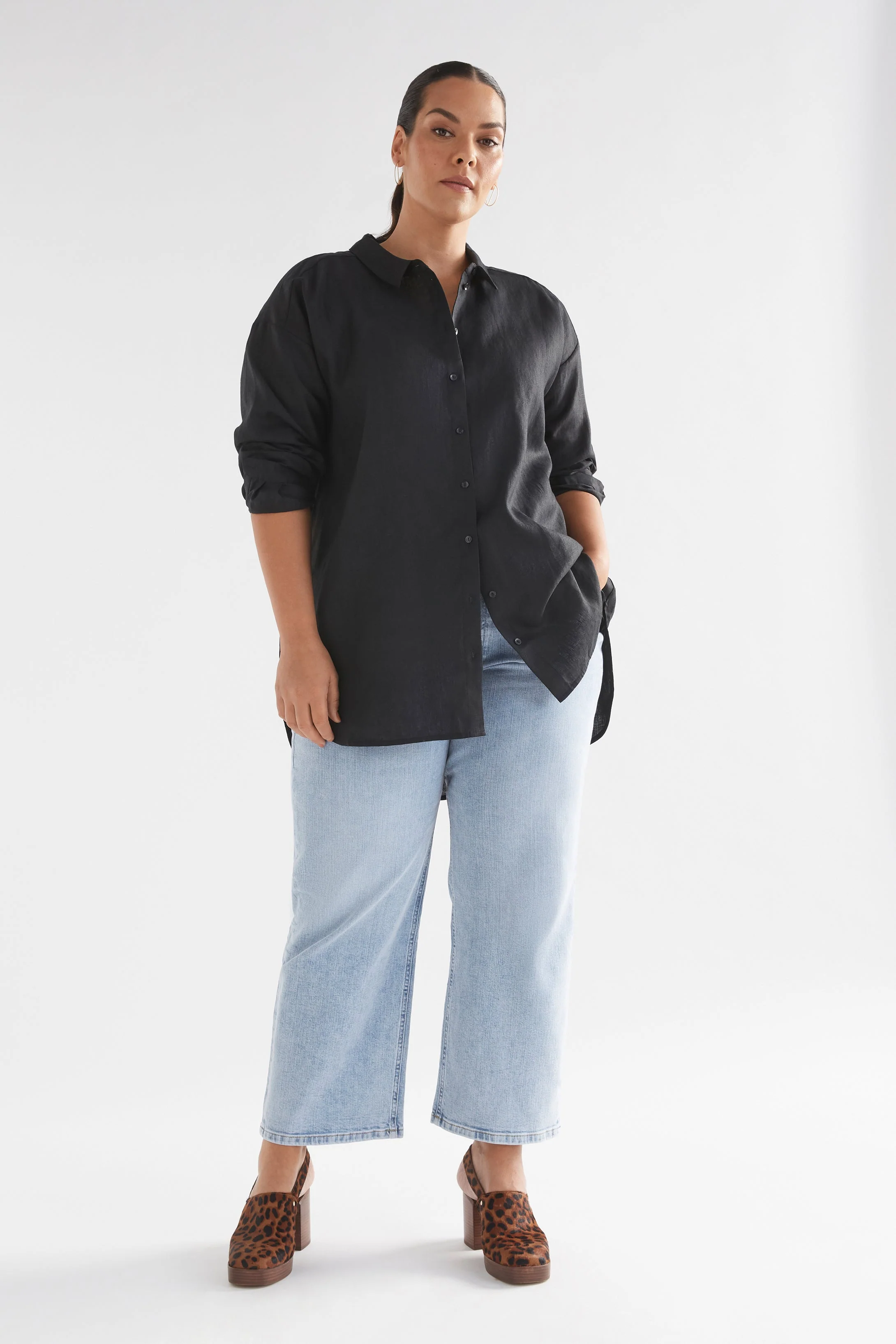 Yenna Linen Shirt - Image 4